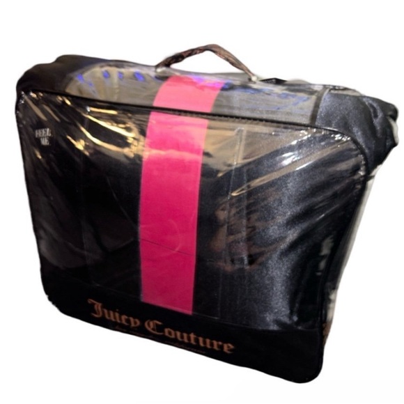 JUICY COUTURE BLACK SATIN W/ HOT PINK VELVET STRIPES 5PC KING COMFORTER SET NWT - Picture 10 of 11